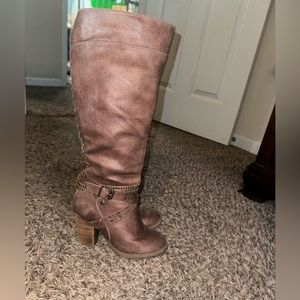 Brown bling heeled boots